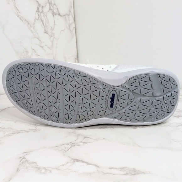 moshn Rhythm Orthotic Walking Athletic Shoe Lucent White Size 7 NEW IN BOX $170 - Picture 13 of 13